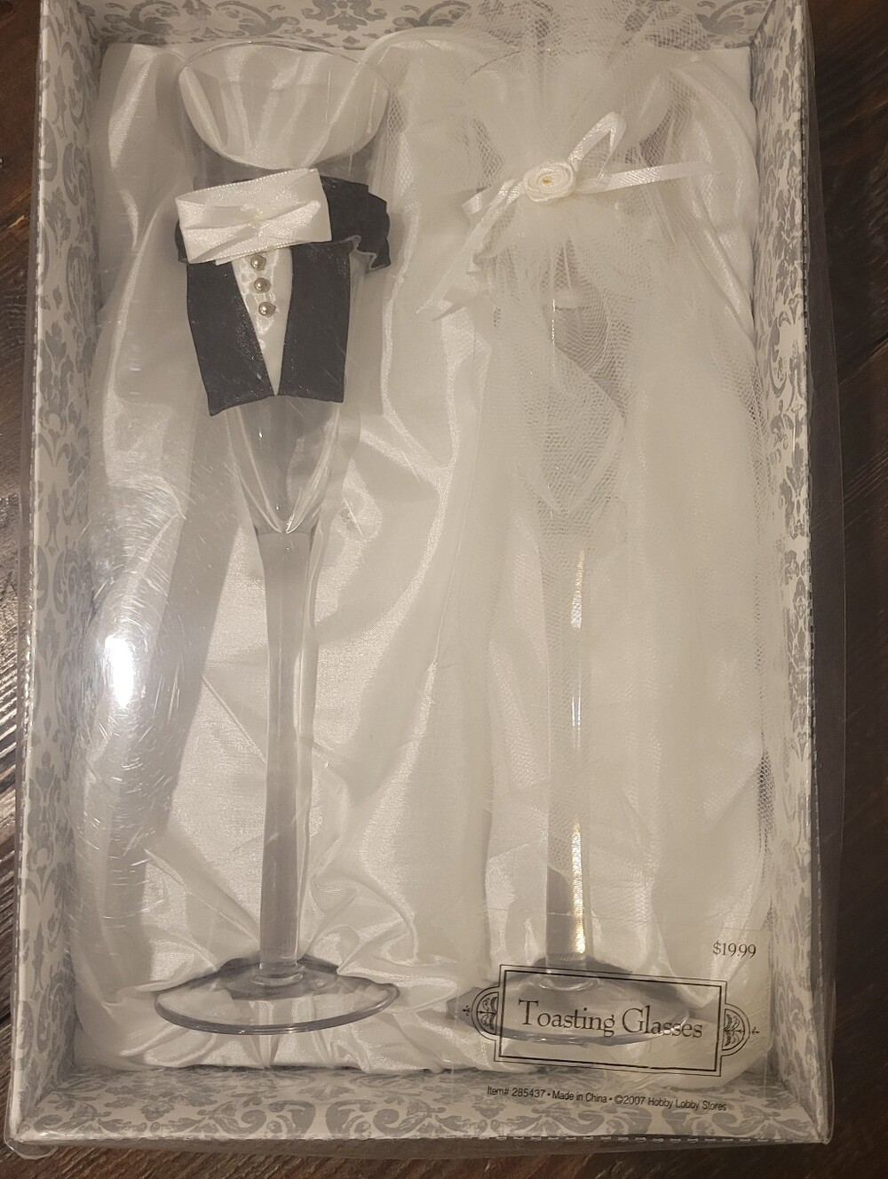 Wedding Toasting Glasses Set - White & Black Bride and Groom